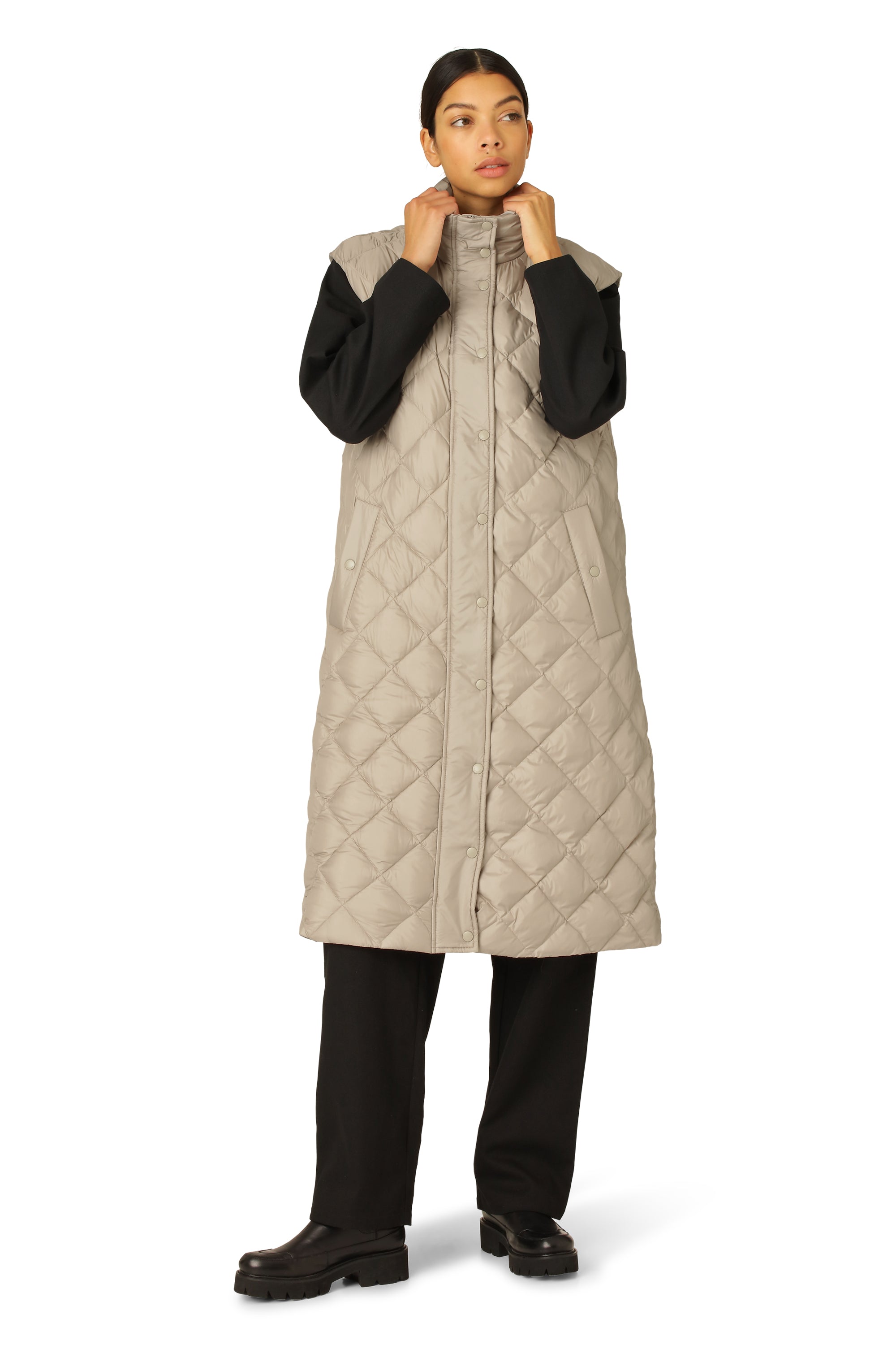 Ilse Jacobsen Hornbæk Outerwear Lange Daunenweste Vest 163 Cobblestone